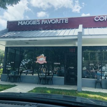 Maggie's Favorite - Outside - Patisserie/Cake Shop Near Me - Oakland Park, Florida Maggie's Favorite - Outside - Patisserie/Cake Shop Near Me - Oakland Park, Florida