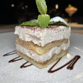 UN Plaza Grill - Kosher Near Me - New York, New York