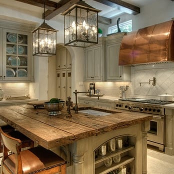 Dillabaugh's Flooring America - a kitchen with a large island - Flooring Near Me - Payette, Idaho Dillabaugh's Flooring America - a kitchen with a large island - Flooring Near Me - Payette, Idaho