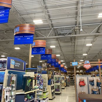 PetSmart - Pet Training Near Me - Chino Hills, California