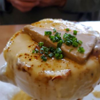 Bistro St-Malo - THE BEST FRENCH ONION SOUP WITH FOIE GRAS..OMGGGGG! THIS IS A SUPER BOMB!. - Bistros Near Me - Quebec City, Quebec
