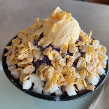 Dessert Cafe 365 - Ube Bingsoo - Cafes Near Me - Schaumburg, Illinois