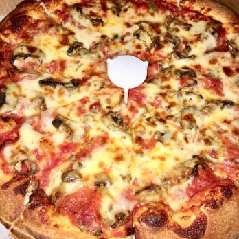 Pizza Machine - Large pepperoni and mushroom on the well-done side, as requested - Pizza Near Me - Gardena, California