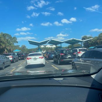 SeaWorld Orlando - Trying to get through parking - Amusement Parks Near Me - Orlando, Florida