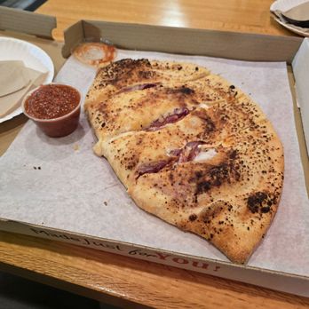 Capones Italian eatery - Pizza Near Me - Penfield, New York