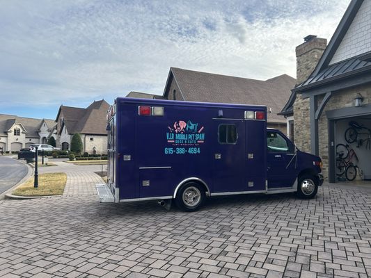 Mobile Pet Grooming - We come to you for pet grooming, Dogs and Cats (without Sedation!) Mobile Pet Grooming - We come to you for pet grooming, Dogs and Cats (without Sedation!)