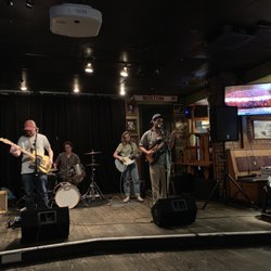 McGann's Pub - Jamming out...with the locals!