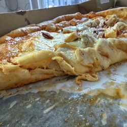 Sal's Pizza - Buffalo Chicken Pizza