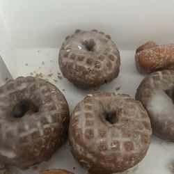 Wahoo Bakery - Applesauce glazed cake donut