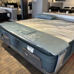 Jordan's Furniture