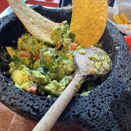 GUACAMOLE MOLCAJETE