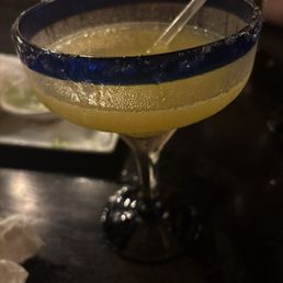 Frozen mango margarita