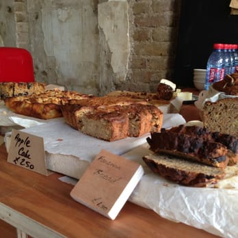 Vagabond N7 - Cakes & Fruit Breads - Coffee & Tea Near Me - London, XGL Vagabond N7 - Cakes & Fruit Breads - Coffee & Tea Near Me - London, XGL