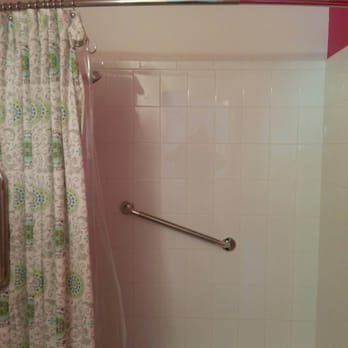 Home Safety Services - Three grab bars in this shower, too - Home Health Care Near Me - Burlingame, California Home Safety Services - Three grab bars in this shower, too - Home Health Care Near Me - Burlingame, California