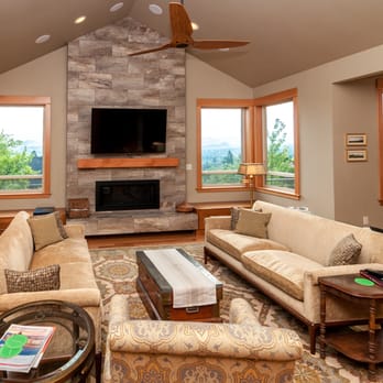 John Steinbergs - Gateway Real Estate - Real Estate Agents Near Me - Ashland, Oregon John Steinbergs - Gateway Real Estate - Real Estate Agents Near Me - Ashland, Oregon