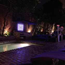 Vive! - Heated wading pool with cabanas and pedestal heaters!
