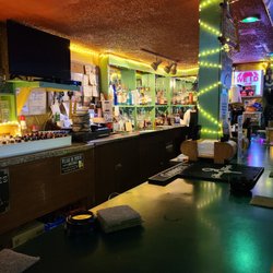 Sporty's - Sleek and no-frills relaxed atmosphere!
