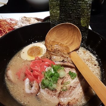 Kizuna - Sushi Bars Near Me - Vienna, Virginia