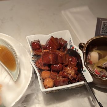 Cheli - Braised pork belly - Shanghainese Near Me - New York, New York Cheli - Braised pork belly - Shanghainese Near Me - New York, New York