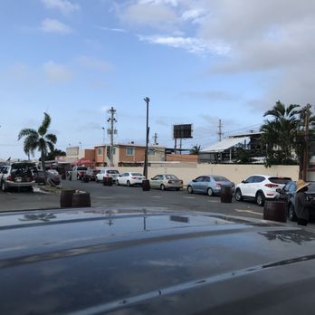 Bebo's BBQ - Waiting in line for Bebo's BBQ - Barbeque Near Me - Carolina, Puerto Rico Bebo's BBQ - Waiting in line for Bebo's BBQ - Barbeque Near Me - Carolina, Puerto Rico
