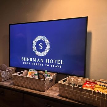 The Sherman Hotel - The Beautifully presented expensive baskets - Bed & Breakfast Near Me The Sherman Hotel - The Beautifully presented expensive baskets - Bed & Breakfast Near Me