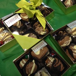 Cynfulies Chocolate - Boxed chocolates for every budget. Turtles, English Toffees, Homemade Rich and Creamy Fudge, Hand-Dipped novelty items and more.