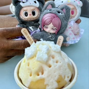 Ululani's Hawaiian Shave Ice - Desserts Near Me - Honolulu, Hawaii Ululani's Hawaiian Shave Ice - Desserts Near Me - Honolulu, Hawaii
