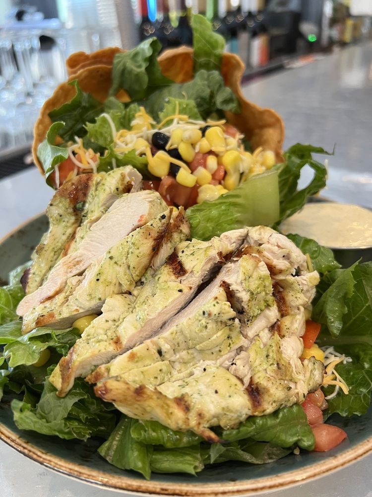 BULLFROGS BAR & GRILLE Updated September 2024 49 Photos & 40