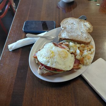 Harlow's Cafe - Bacon sandwich - Burgers Near Me - Tempe, Arizona