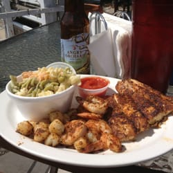 Shipwrecks Bar And Grill - Perfect lunch!