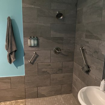 Infinity Floating & Healing Center - Full shower, stocked with shampoo, conditioner and body wash. Also, a towel to dry off - Massage Therapy Near Me - Braselton, Georgia