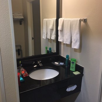 Fairfield - Sink (across from closet) - Hotels Near Me - Orange Park, Florida Fairfield - Sink (across from closet) - Hotels Near Me - Orange Park, Florida