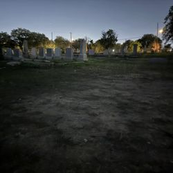Sisters Grimm Ghost Tours - More graveyard