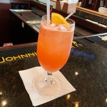 Backyard Kitchen & Bar - Rum Relaxer - Bars Near Me - Doral, Florida