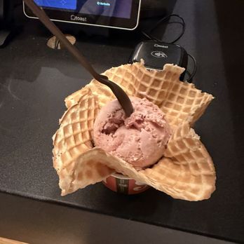 Salt & Straw - Ice Cream & Frozen Yogurt Near Me - New York, New York
