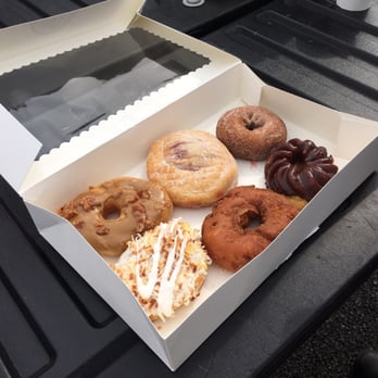 Mary's Gourmet Donut Shoppe - Donuts Near Me - Bristol, Pennsylvania