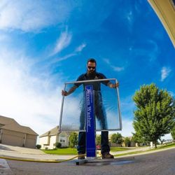 Luke The Window Cleaner - Residential screen cleaning.