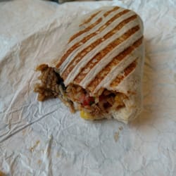Mr. Large Burrito - Burritos were very bland. Ingredients on the line did not look fresh