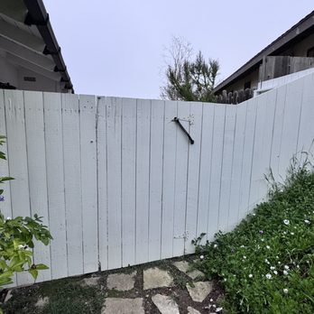 Nick's Fences And Gates - Before - Fences & Gates Near Me - Irvine, California