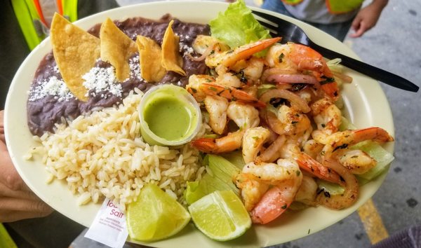 Los Compayitos Food by null