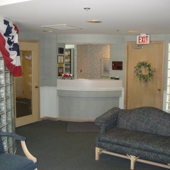 Sweeney L Patrick, DDS - Lakeshore Periodontics & Dental Implants - Waiting Area - Periodontists Near Me - Eastpointe, Michigan Sweeney L Patrick, DDS - Lakeshore Periodontics & Dental Implants - Waiting Area - Periodontists Near Me - Eastpointe, Michigan