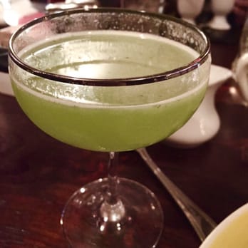 The Milton - Brunch punch - Irish Near Me - New York, New York