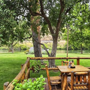 Imperial River Company - Onsite Restaurant - Hotels Near Me - Maupin, Oregon Imperial River Company - Onsite Restaurant - Hotels Near Me - Maupin, Oregon