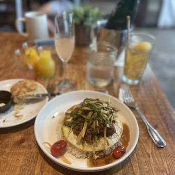 Scratch Kitchen - Calentado - Breakfast & Brunch Near Me - Honolulu, Hawaii Scratch Kitchen - Calentado - Breakfast & Brunch Near Me - Honolulu, Hawaii