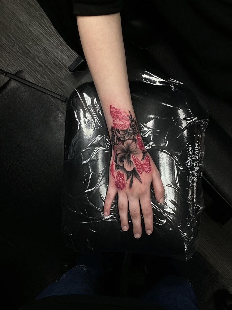 Apollo Tattoo Studio Lounge