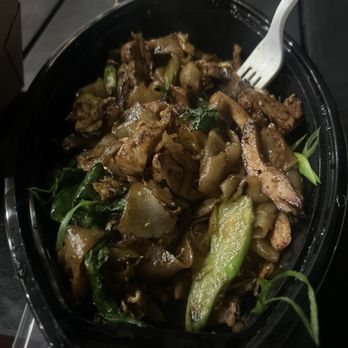 Rodeo 72 - Pad Thai - Food Court Near Me - Whittier, California