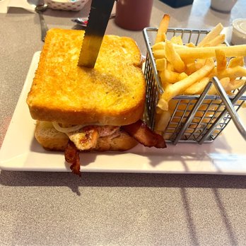 Canyon Street Grill - James Dean sandwich! 10/10 .. it's so freaking delicious. Great customer service and food was ready quick. Definitely recommend this place. - Burgers Near Me - West Yellowstone, Montana Canyon Street Grill - James Dean sandwich! 10/10 .. it's so freaking delicious. Great customer service and food was ready quick. Definitely recommend this place. - Burgers Near Me - West Yellowstone, Montana