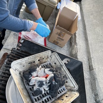 Brookside Park - Portable coal bbq - Parks Near Me - Pasadena, California
