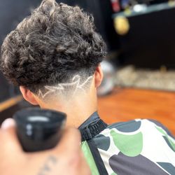 Santos The Barber