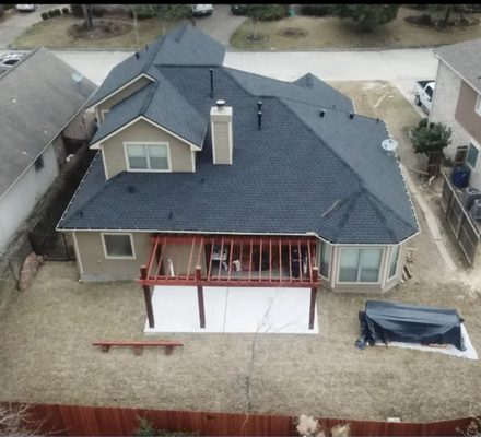 Redfish Roofing Company Logo